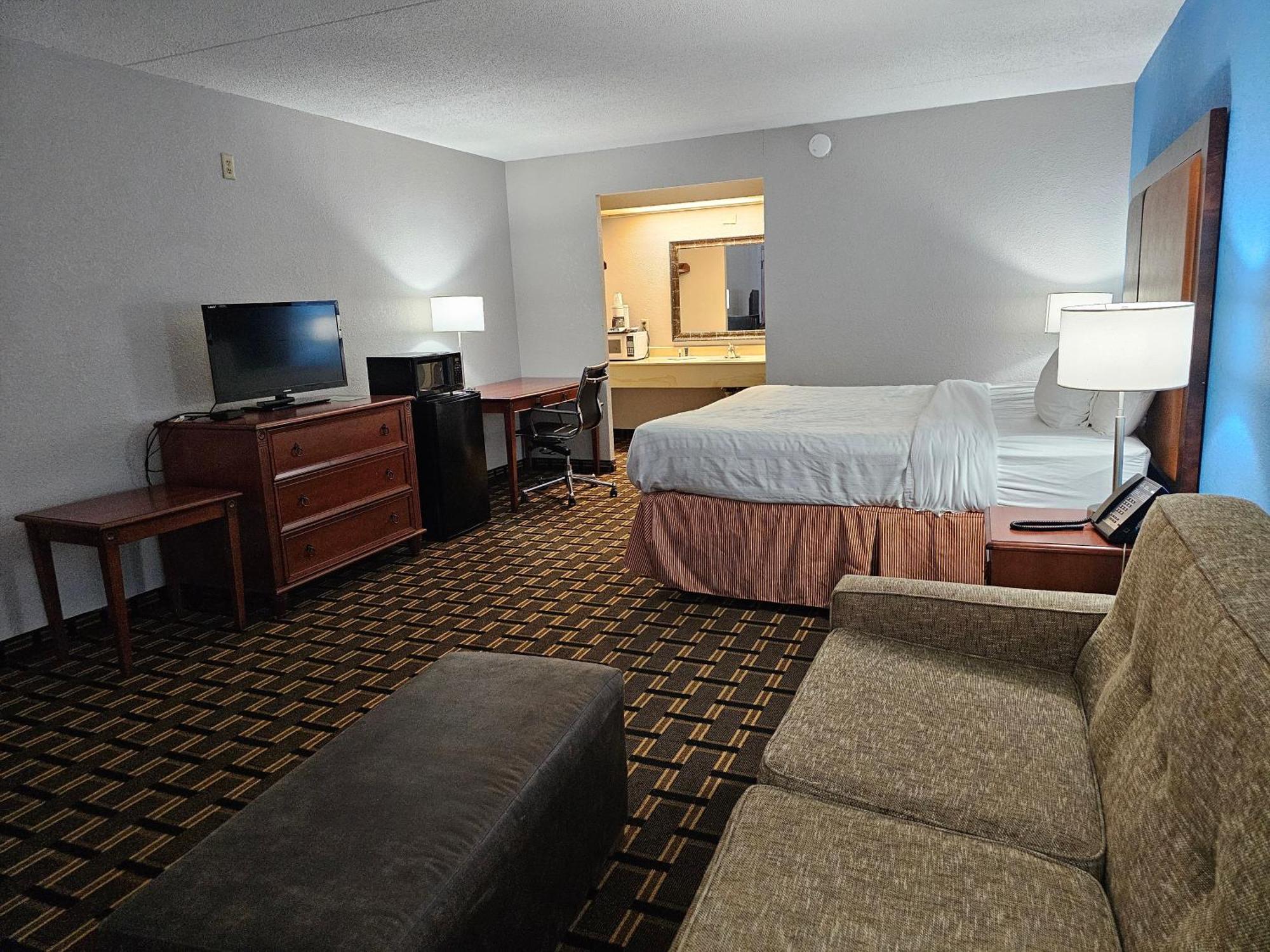 Relax Inn By Oyo Greeneville Near Hwy Us-321 ภายนอก รูปภาพ